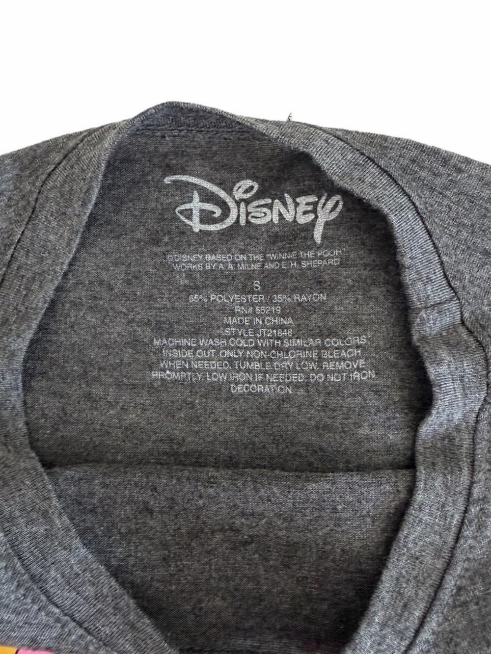 Disney Winnie The Pooh Holiday Christmas Graphic T-Shirt Charcoal Gray Small - Picture 7 of 7